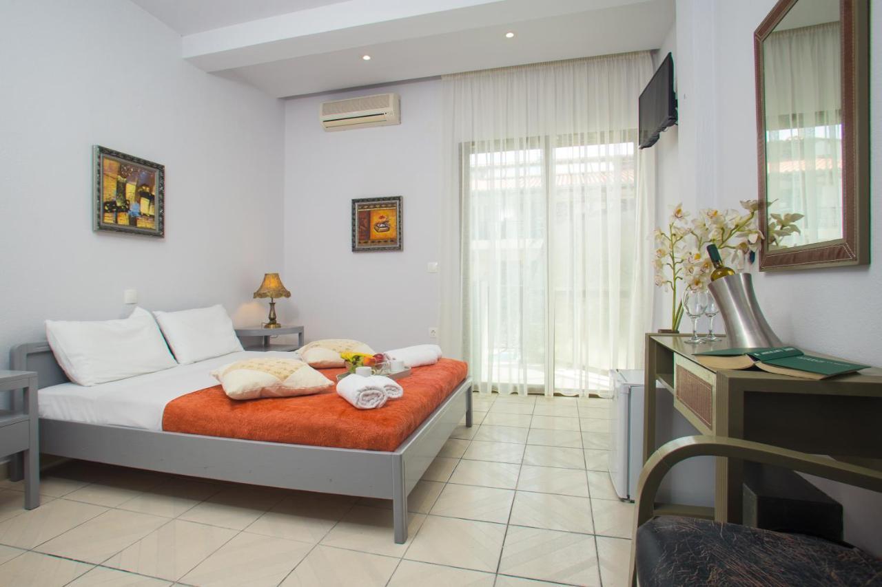 Hotel Litus Oliva Pefkochori Esterno foto