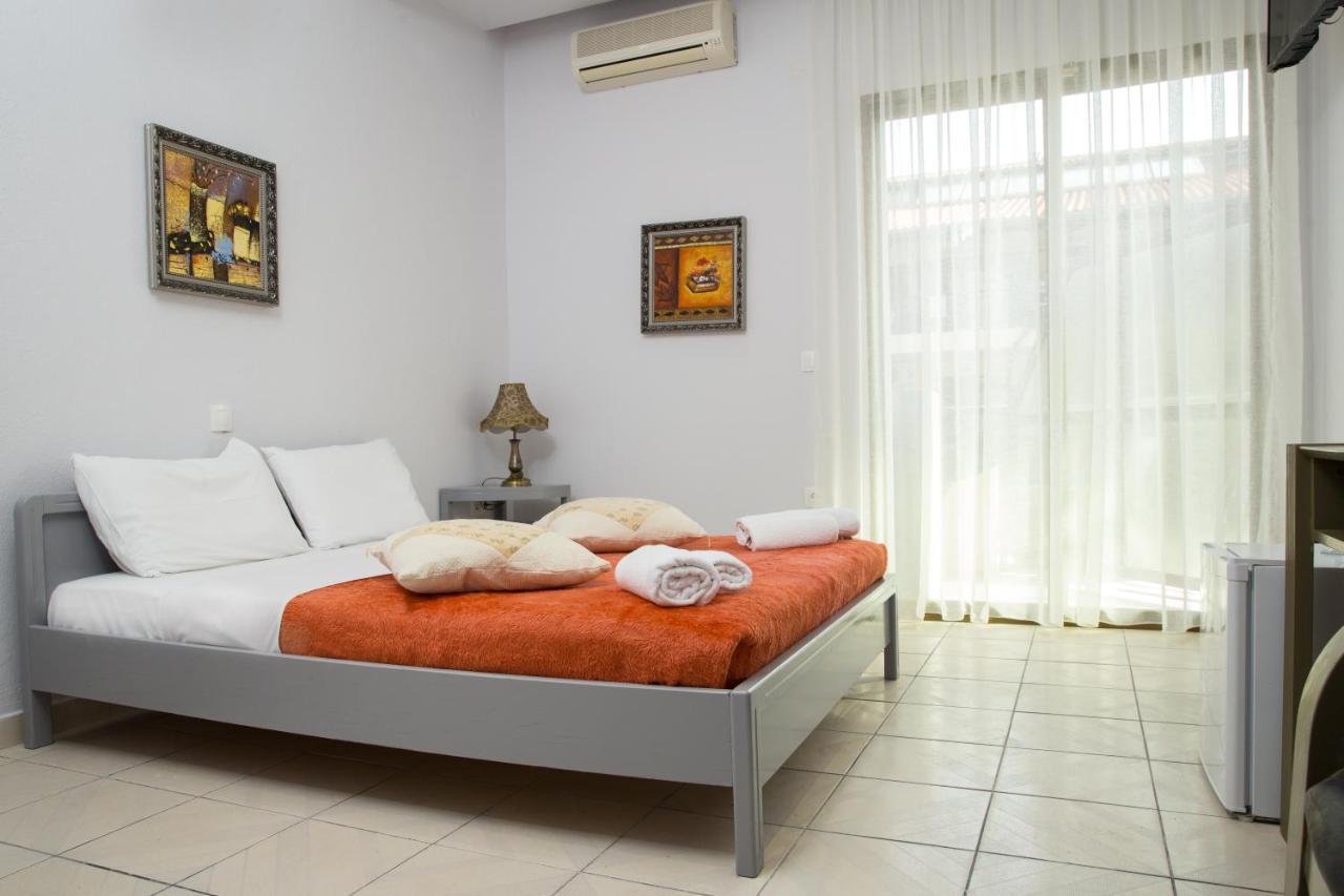 Hotel Litus Oliva Pefkochori Esterno foto
